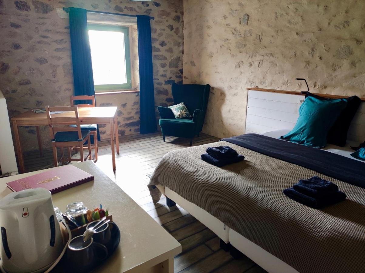 Bed and Breakfast Les 5 Petits Lapins Bar Экстерьер фото